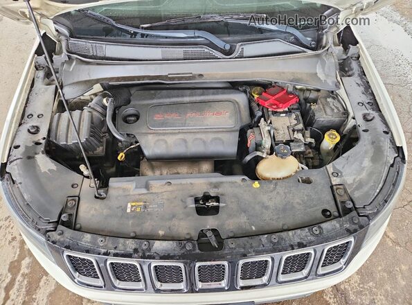 3C4NJDAB5LT117137 2020 JEEP COMPASS White ძრავის განყოფილების ხედი