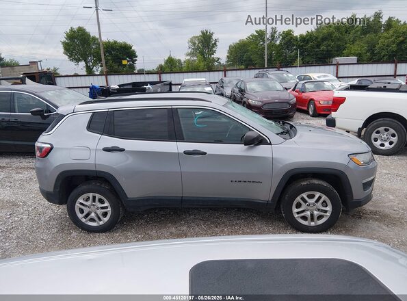 3C4NJDABXMT507183 2021 JEEP COMPASS Silver Rear interior view