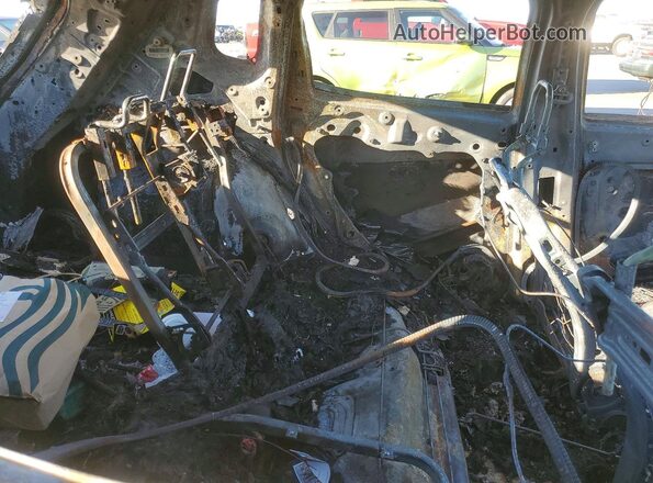 3C4NJDBB0HT664631 2017 JEEP COMPASS Burn 