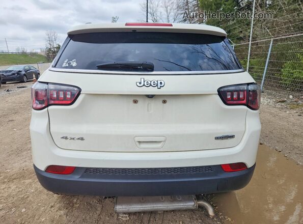 3C4NJDBB0JT423349 2018 JEEP COMPASS White Հետևի տեսք