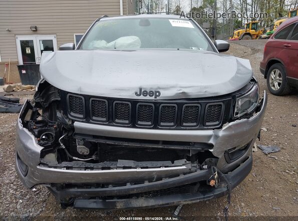 3C4NJDBB0KT601469 2019 JEEP COMPASS Silver Widok zestawu wskaźników