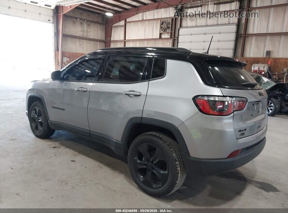 3C4NJDBB1KT598775 2019 JEEP COMPASS Silver 