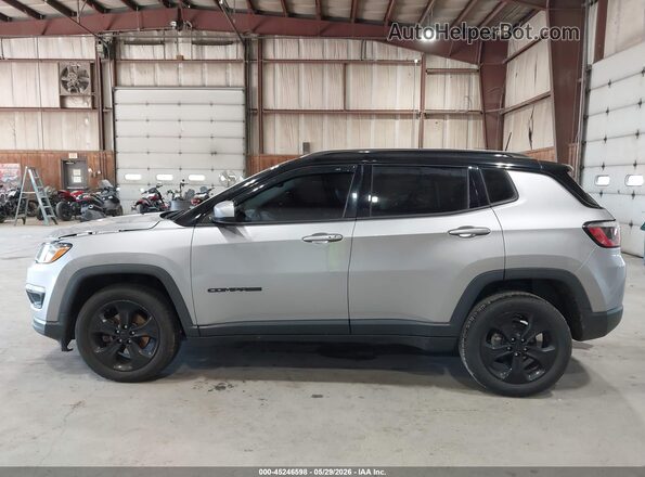 3C4NJDBB1KT598775 2019 JEEP COMPASS Silver 