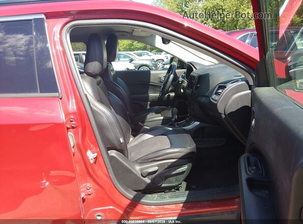 3C4NJDBB2JT111940 2018 JEEP COMPASS Red 