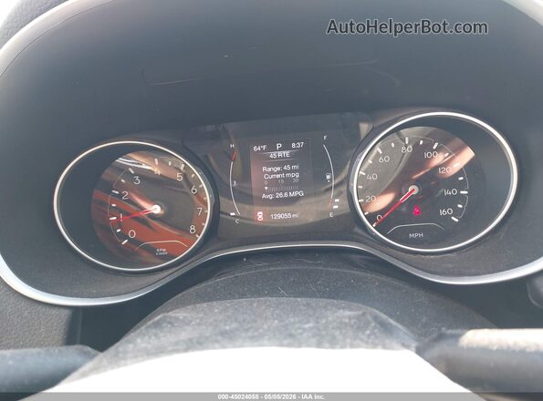 3C4NJDBB2JT373408 2018 JEEP COMPASS Red Vista de los asientos traseros