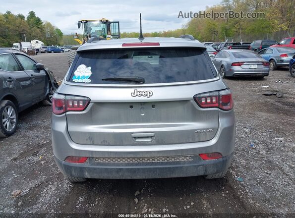 3C4NJDBB2KT670308 2019 JEEP COMPASS Silver 