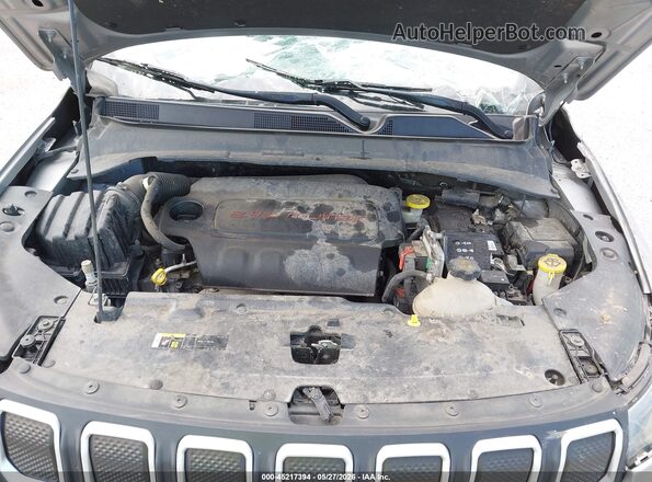 3C4NJDBB2NT147987 2022 JEEP COMPASS Gray Rear view