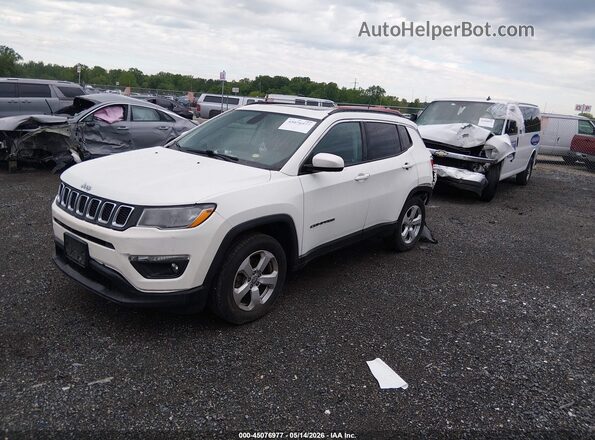 3C4NJDBB3JT175808 2018 JEEP COMPASS White Front left