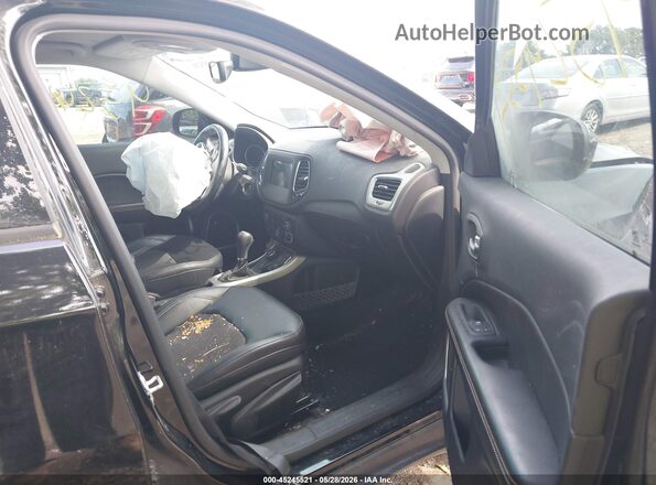 3C4NJDBB3JT201629 2018 JEEP COMPASS Черный Вид салона спереди