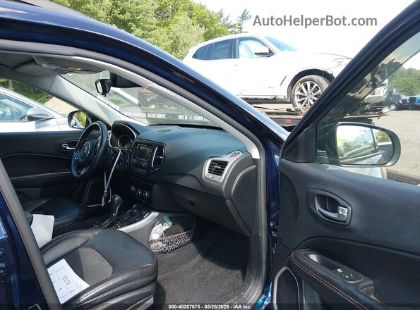 3C4NJDBB3JT256193 2018 JEEP COMPASS Dark Blue Front interior view