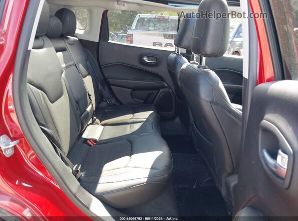 3C4NJDBB3JT435642 2018 JEEP COMPASS Red VIN კოდის სტიკერის ხედი