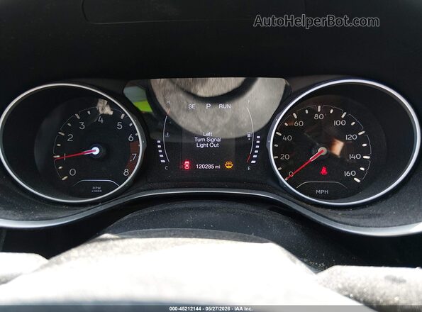 3C4NJDBB3JT440436 2018 JEEP COMPASS Черный Вид задних сидений