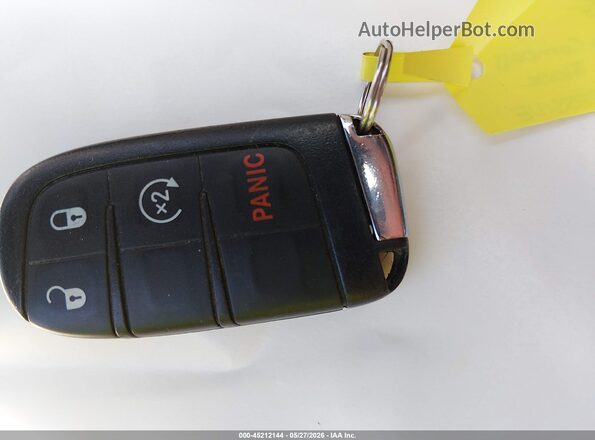 3C4NJDBB3JT440436 2018 JEEP COMPASS Черный Вид панели приборов