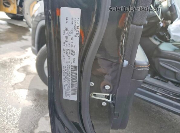 3C4NJDBB3LT157487 2020 JEEP COMPASS Black Vista de la etiqueta del VIN