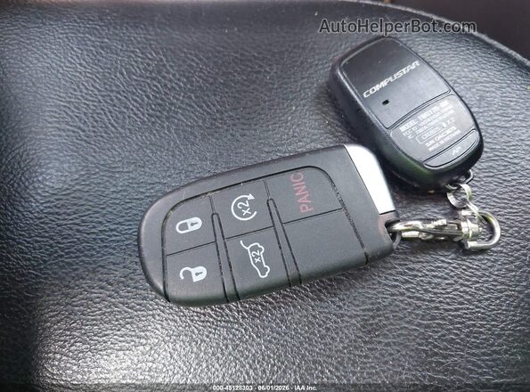 3C4NJDBB3NT131555 2022 JEEP COMPASS Silver Vista del salpicadero