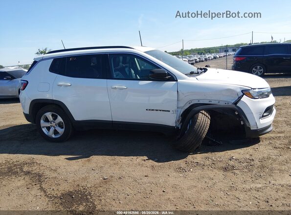 3C4NJDBB3NT164541 2022 JEEP COMPASS White Սալոնի հետևի տեսք