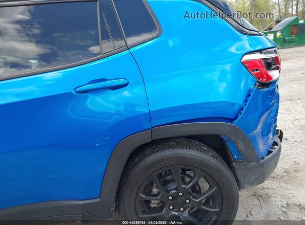 3C4NJDBB3NT197152 2022 JEEP COMPASS Blue Front view