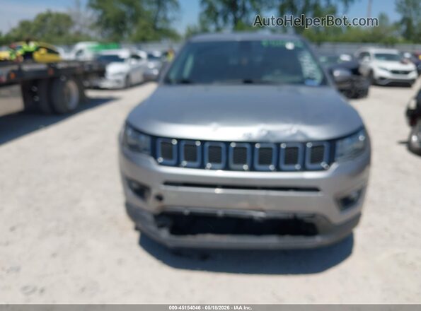 3C4NJDBB4JT398682 2018 JEEP COMPASS Silver Instrument cluster view
