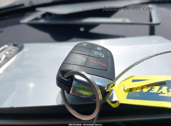 3C4NJDBB4JT398682 2018 JEEP COMPASS Silver Dashboard view
