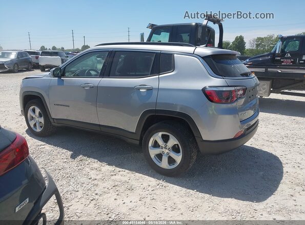 3C4NJDBB4JT398682 2018 JEEP COMPASS Silver 360 interior view