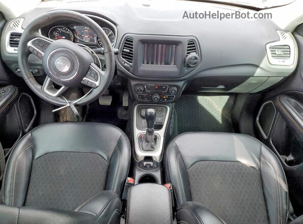 3C4NJDBB4KT593604 2019 JEEP COMPASS Black 