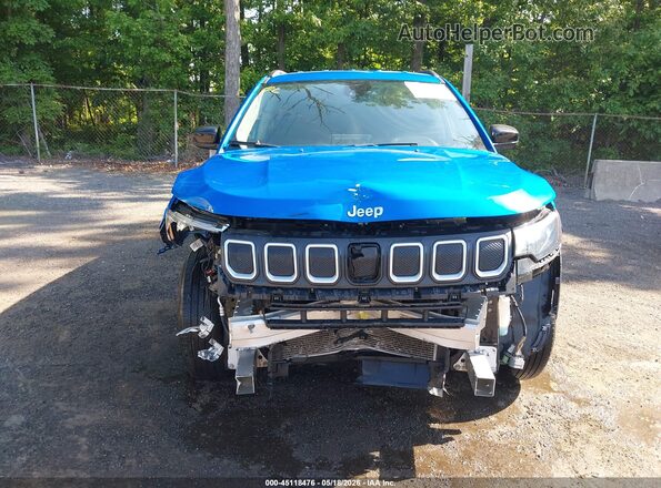 3C4NJDBB4NT152107 2022 JEEP COMPASS Синий Вид задней части салона