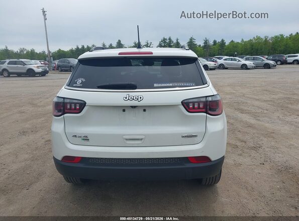 3C4NJDBB4NT233608 2022 JEEP COMPASS White 