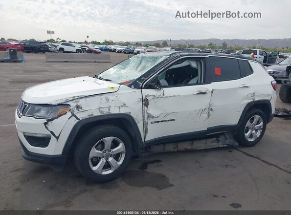 3C4NJDBB5JT131275 2018 JEEP COMPASS White Вид щитка приладів