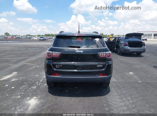 3C4NJDBB5JT179472 2018 JEEP COMPASS Black 