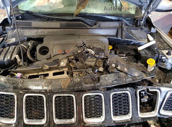 3C4NJDBB5JT454662 2018 JEEP COMPASS Silver Շարժիչի բաժամունքի տեսք