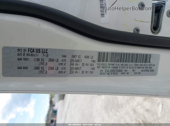 3C4NJDBB5KT839043 2019 JEEP COMPASS White Вид підкапотного простору