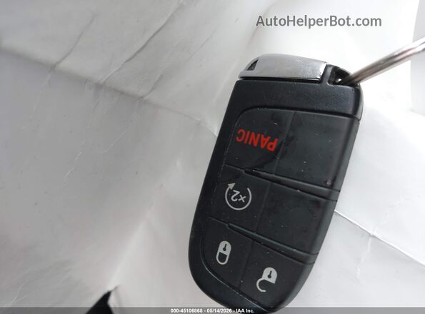 3C4NJDBB5MT515982 2021 JEEP COMPASS Серебряный Вид панели приборов
