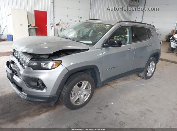 3C4NJDBB5NT216848 2022 JEEP COMPASS Silver Front left