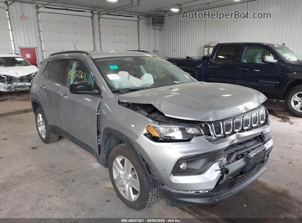 3C4NJDBB5NT216848 2022 JEEP COMPASS Silver Front view