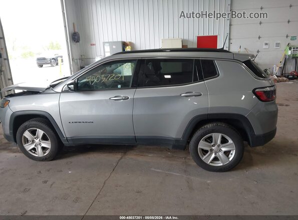 3C4NJDBB5NT216848 2022 JEEP COMPASS Silver 360 interior view