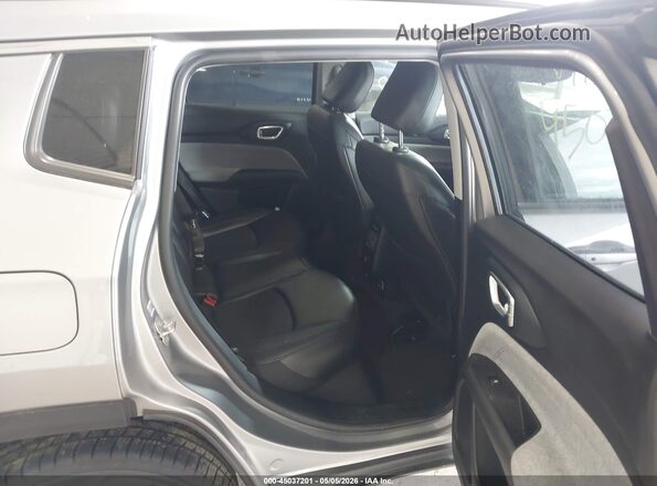 3C4NJDBB5NT216848 2022 JEEP COMPASS Silver VIN sticker view