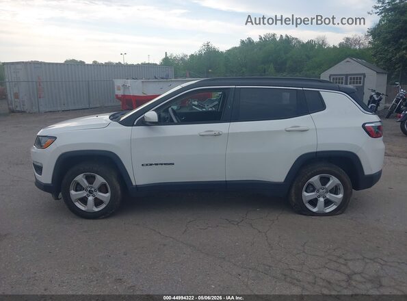 3C4NJDBB6JT270704 2018 JEEP COMPASS White Սալոնի 360 աստիճան տեսք