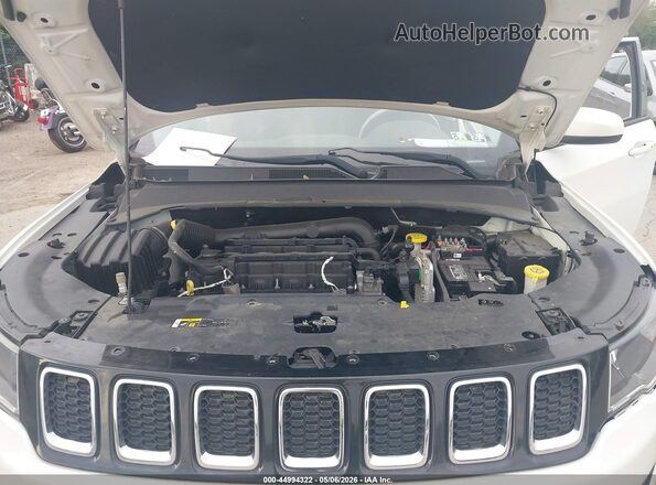 3C4NJDBB6JT270704 2018 JEEP COMPASS White Հետևի տեսք