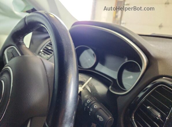 3C4NJDBB6MT518910 2021 JEEP COMPASS White Սարքավորումների վահանակի տեսք