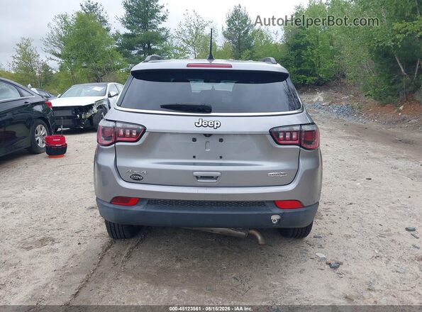 3C4NJDBB7HT650824 2017 JEEP NEW COMPASS Silver 