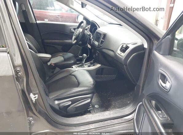 3C4NJDBB7HT681796 2017 JEEP NEW COMPASS Gray 