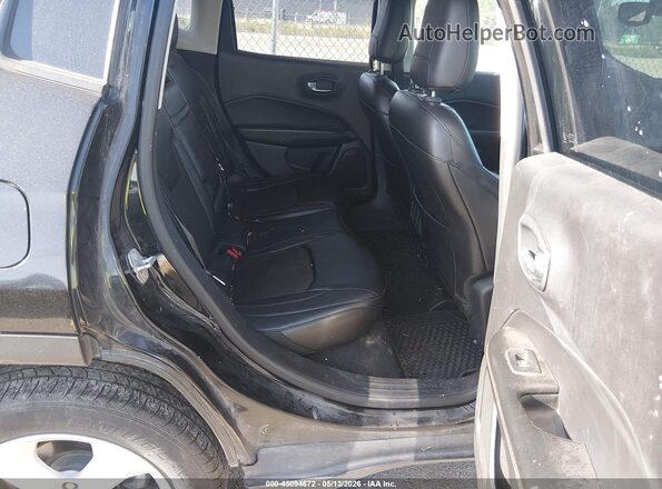 3C4NJDBB7JT262742 2018 JEEP COMPASS Black VIN sticker view