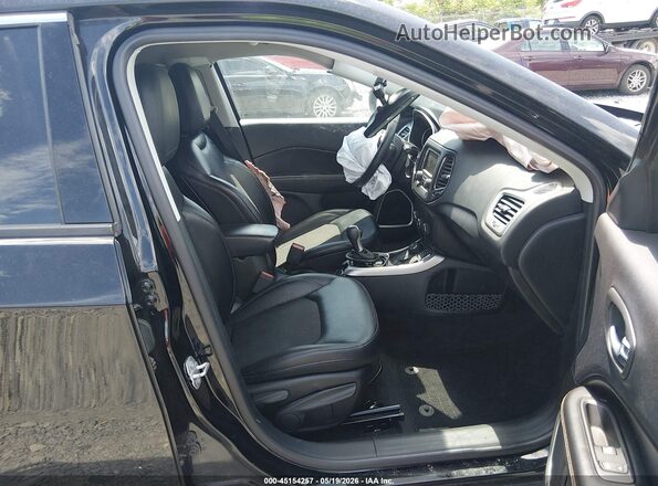 3C4NJDBB8HT628606 2017 JEEP NEW COMPASS Черный Вид салона спереди