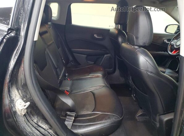3C4NJDBB8HT687901 2017 JEEP COMPASS Black უკანა სალონის ხედი
