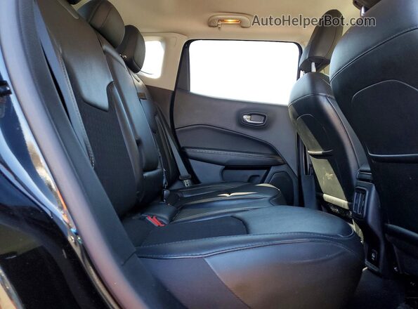 3C4NJDBB8MT501607 2021 JEEP COMPASS Black უკანა სალონის ხედი