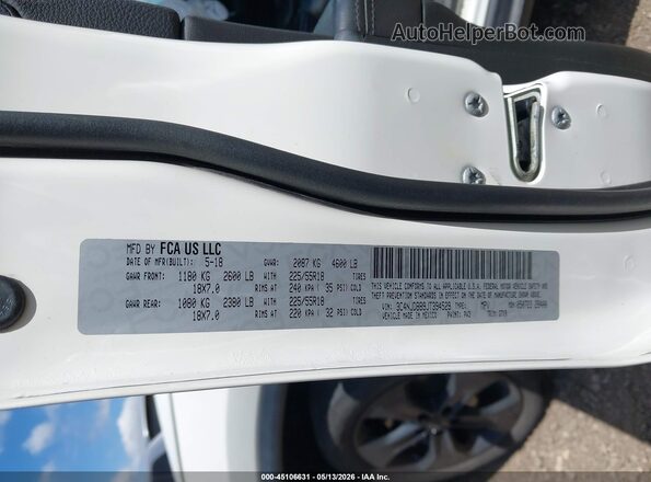 3C4NJDBB9JT394529 2018 JEEP COMPASS White Vista del compartimento del motor