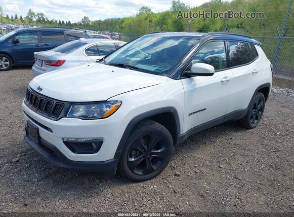 3C4NJDBB9JT394529 2018 JEEP COMPASS White Vista tres cuartos delantera izquierda
