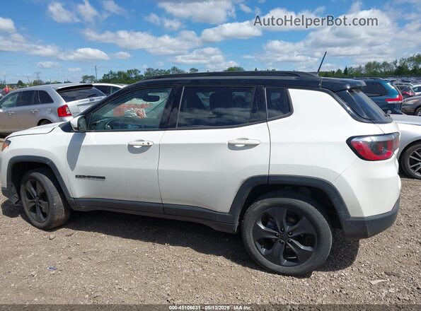 3C4NJDBB9JT394529 2018 JEEP COMPASS White 