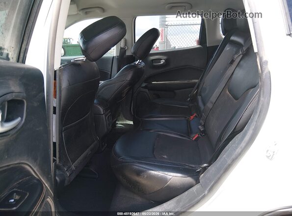 3C4NJDBB9MT552338 2021 JEEP COMPASS White Vista de la etiqueta del VIN