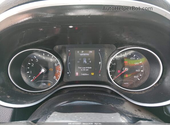 3C4NJDBB9MT552338 2021 JEEP COMPASS White Vista de los asientos traseros